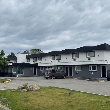 Canadas Best Value Inn Келоуна Екстер'єр фото