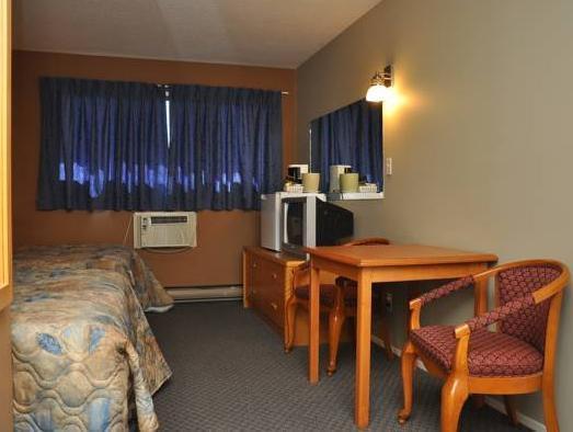Canadas Best Value Inn Келоуна Екстер'єр фото